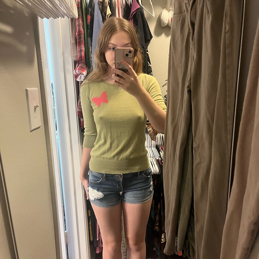 Green and Pink Butterfly Half-Sleeve Sweater 🩷💚